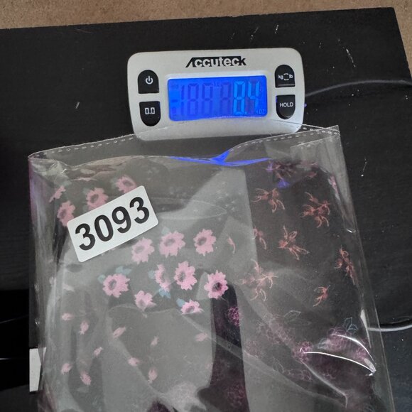 Women's Sz 3x Plus Torrid Super Soft Jersey Pullover Top Dark Floral Print - Picture 7 of 7